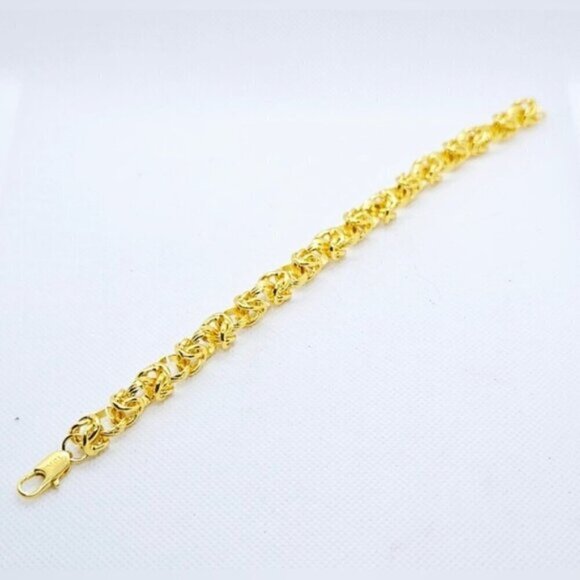 18K Gold Plated Royal Mesh Bracelet - Picture 3 of 6